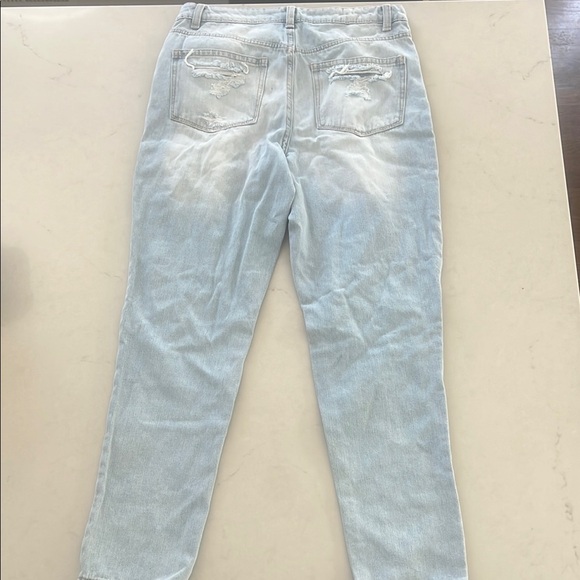 No Boundaries Women High Rise Mom Jeans, size 7 - Picture 2 of 7